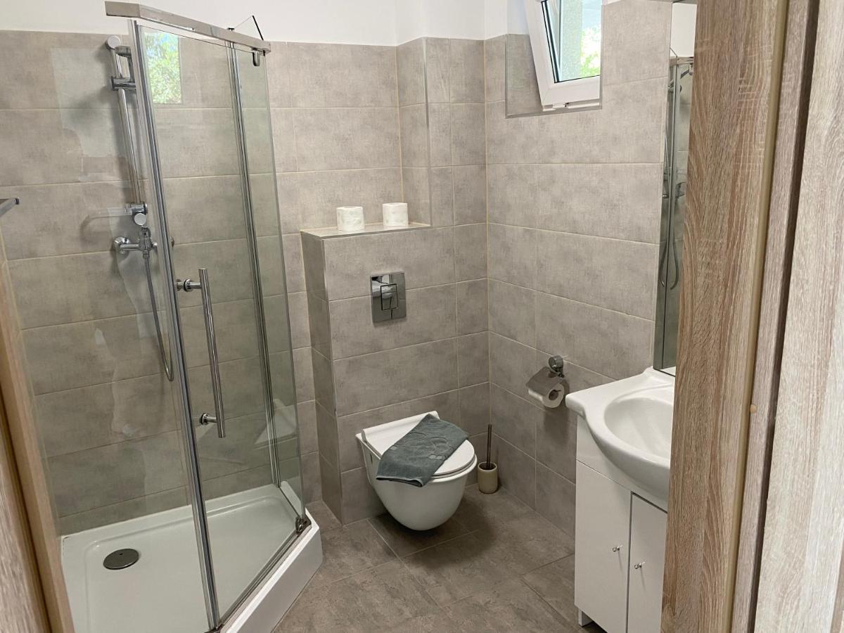 Pensjonat Dlugie Nowicki Rooms & Apartments מראה חיצוני תמונה