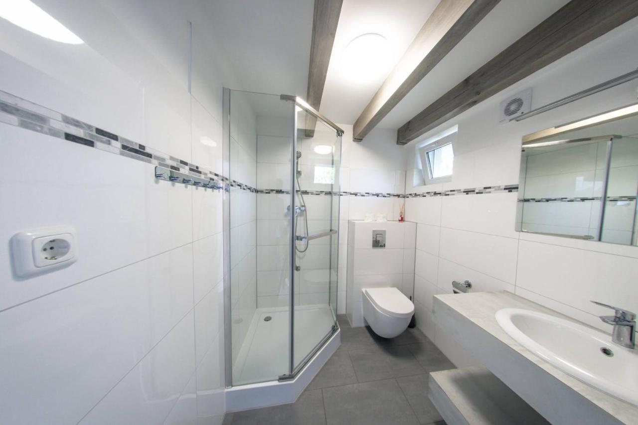 Pensjonat Dlugie Nowicki Rooms & Apartments מראה חיצוני תמונה